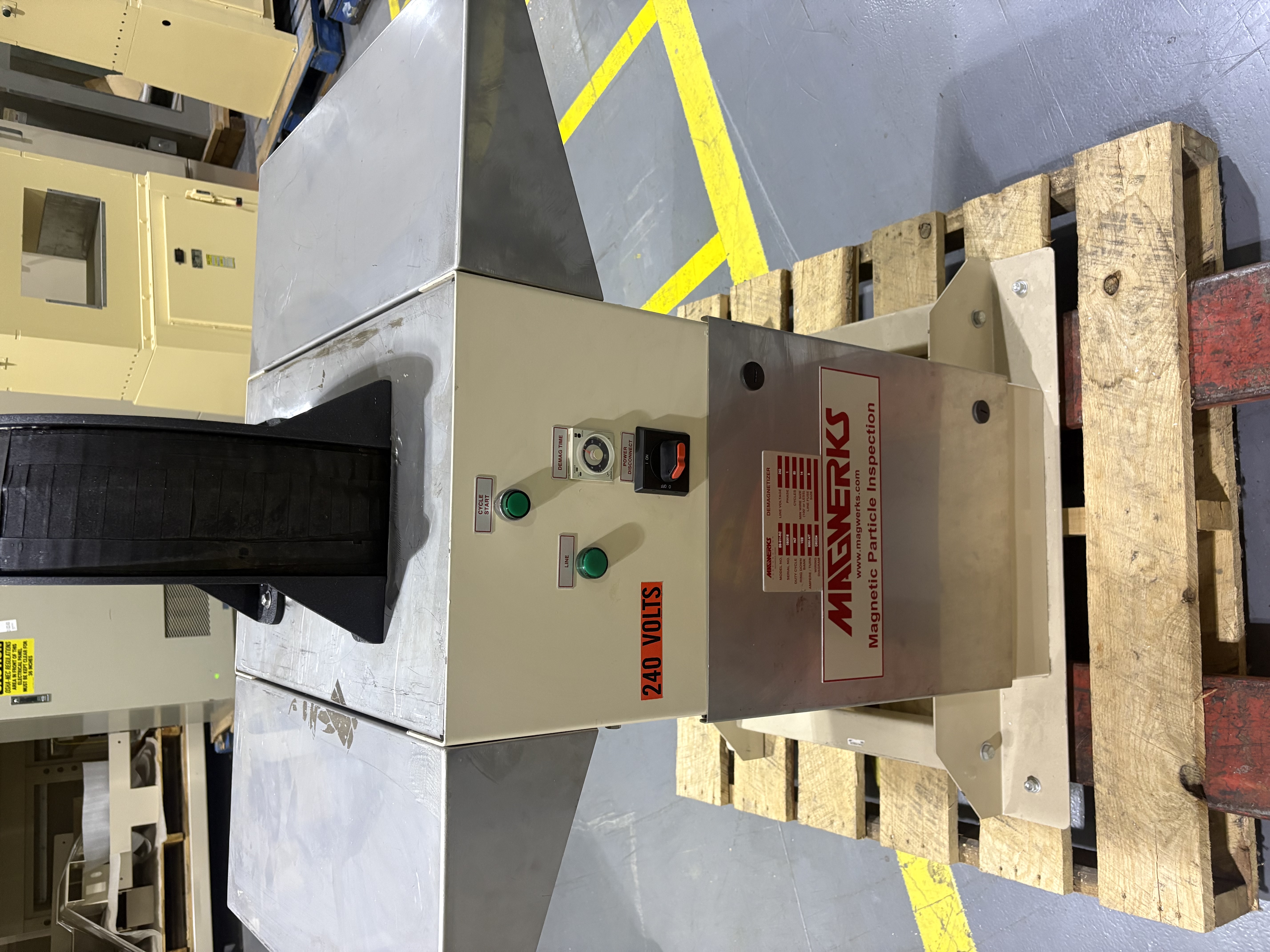 RB Annis 9" x 11" flush mounted Demag on table