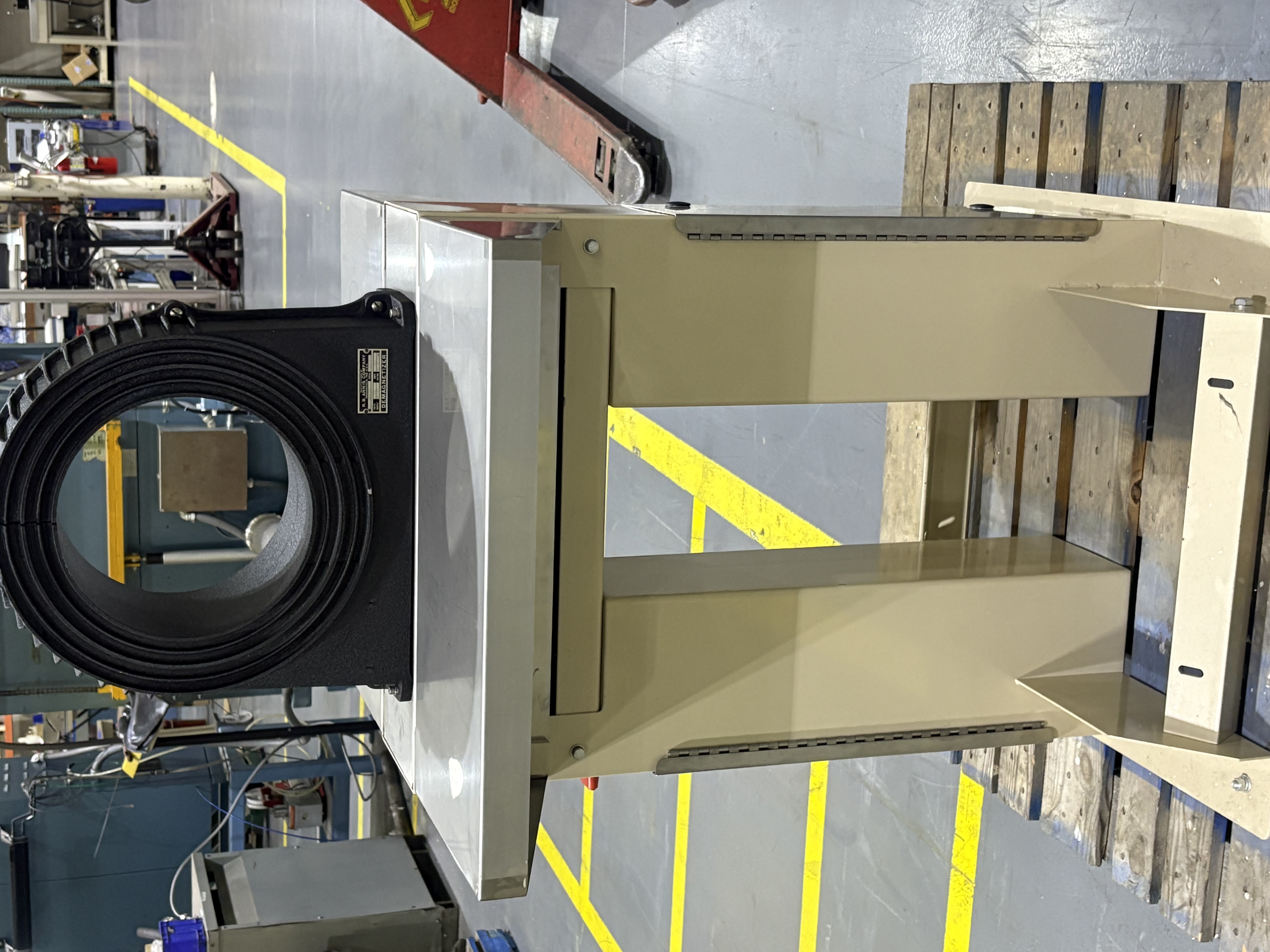 RB Annis 10" X Circle Heavy Duty Demag on stand